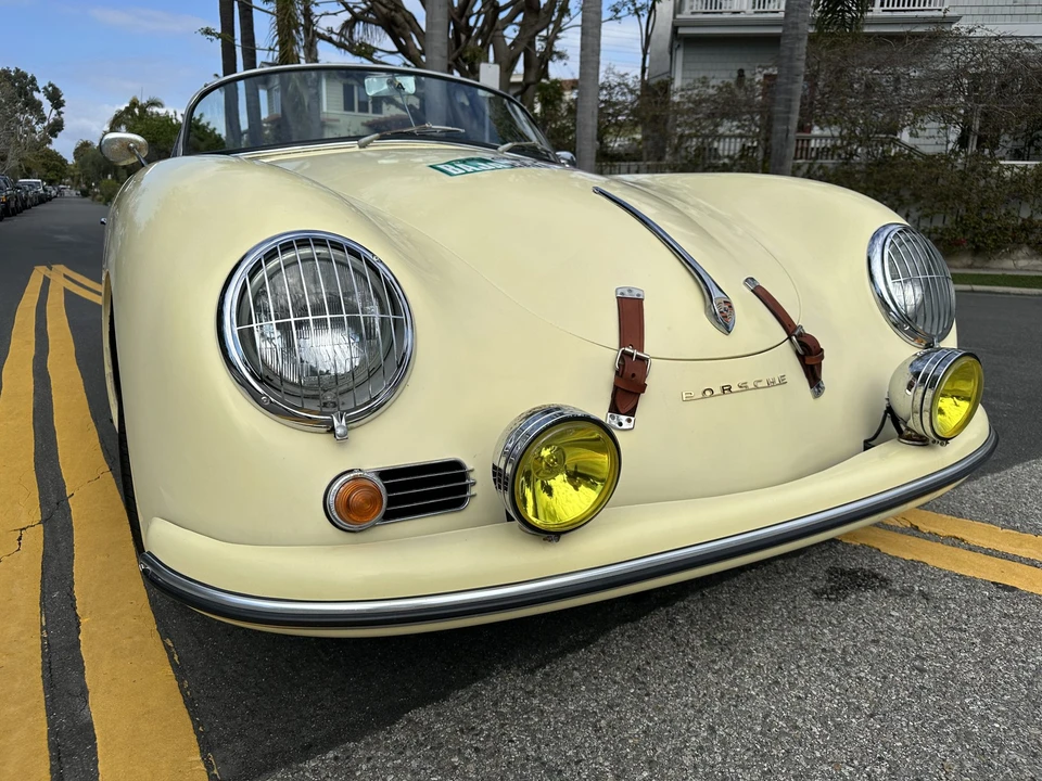 Porsche Speedster - Image 17 of 31