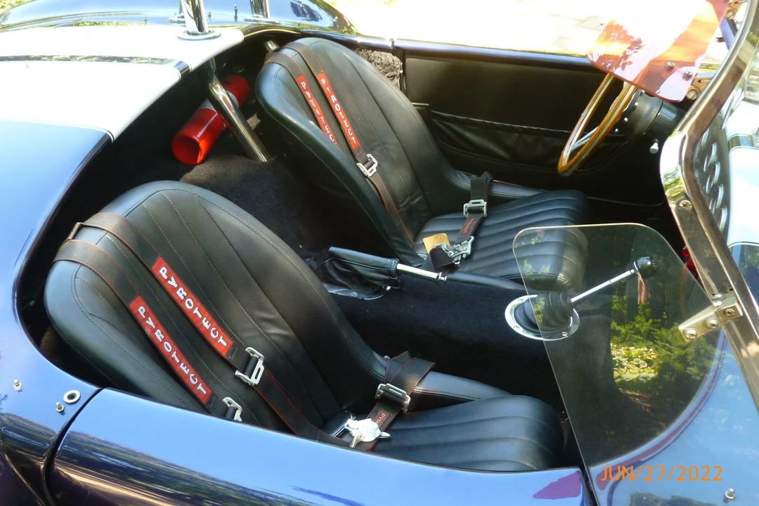 Shelby Cobra Replica - Image 17 of 31