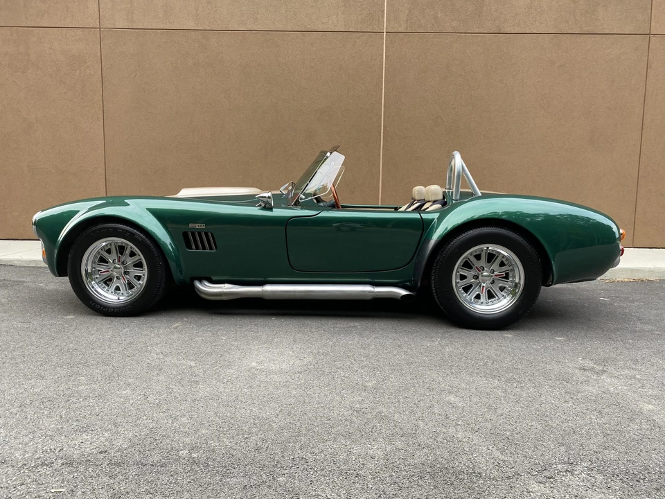 Shelby Cobra Replica - Image 2 of 31