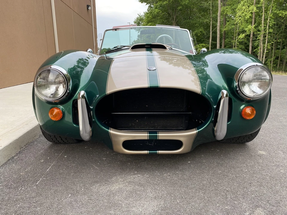 Shelby Cobra Replica - Image 4 of 31