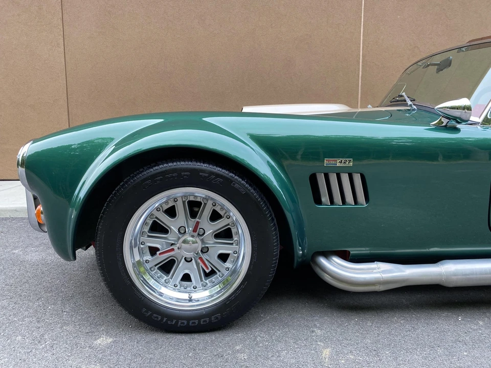 Shelby Cobra Replica - Image 15 of 31