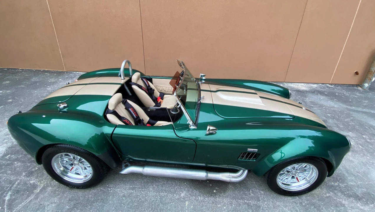 Shelby Cobra Replica - Image 9 of 31