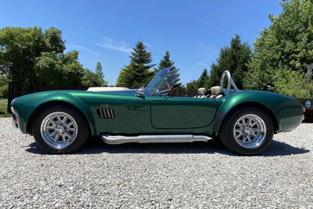 Shelby Cobra Replica - Image 3 of 31