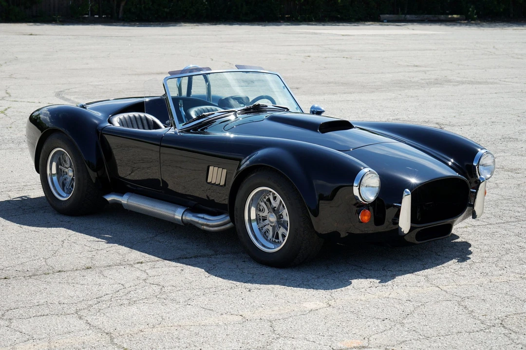 Shelby Cobra Replica - Image 25 of 31