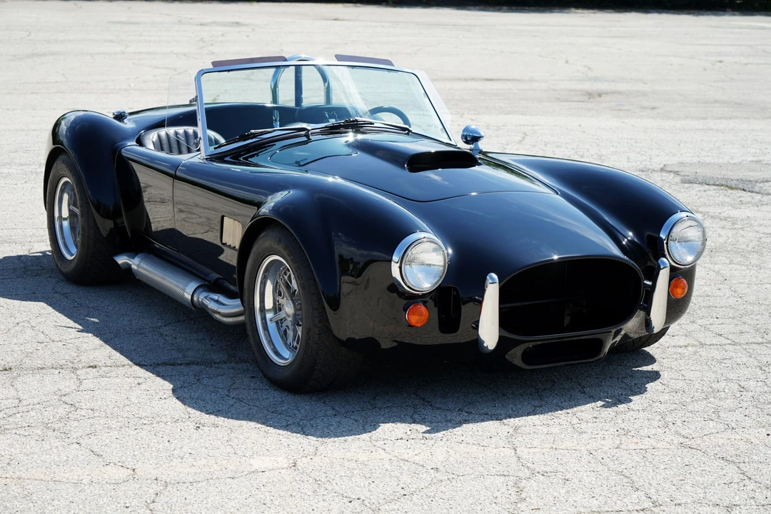 Shelby Cobra Replica - Image 27 of 31