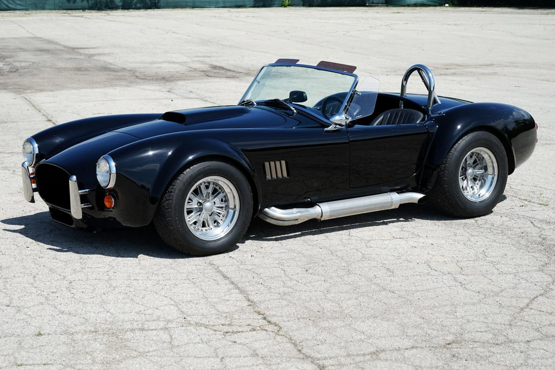Shelby Cobra Replica - Image 6 of 31