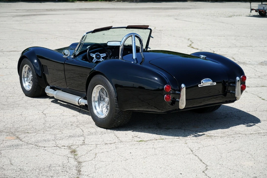 Shelby Cobra Replica - Image 12 of 31