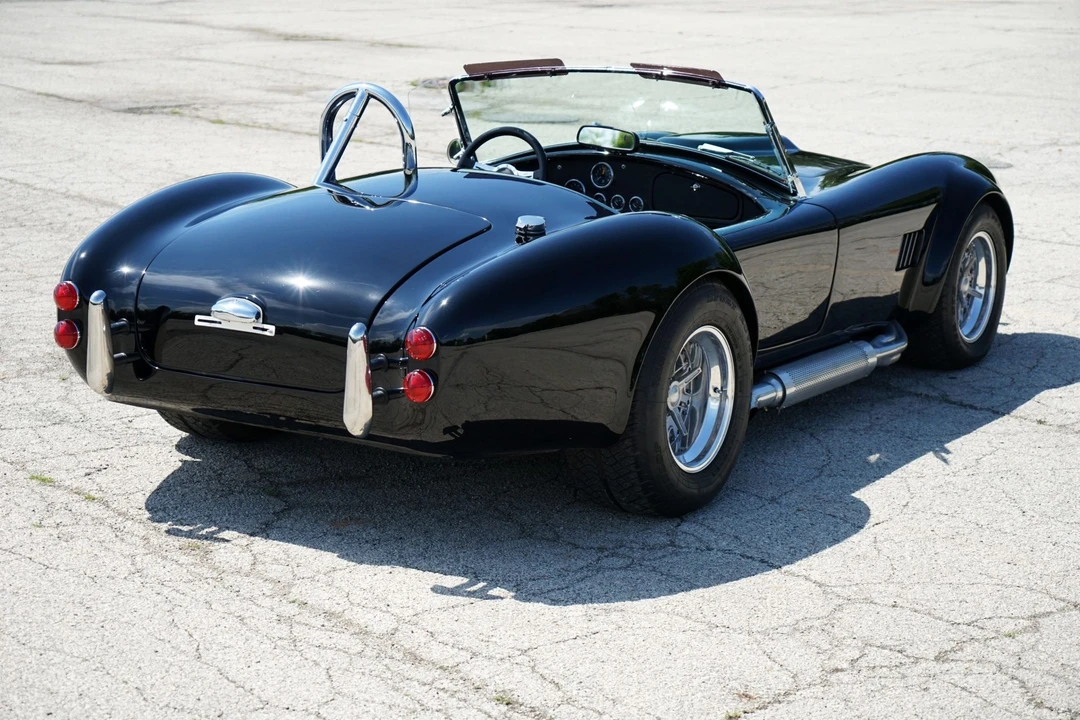 Shelby Cobra Replica - Image 16 of 31