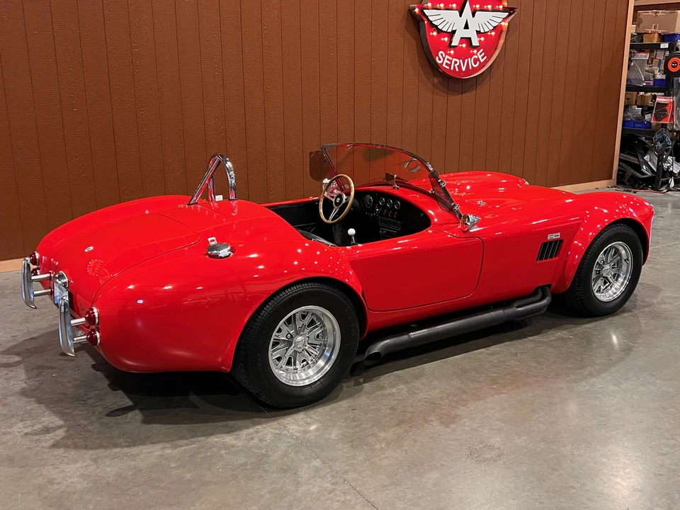 Shelby Cobra Replica - Image 14 of 31
