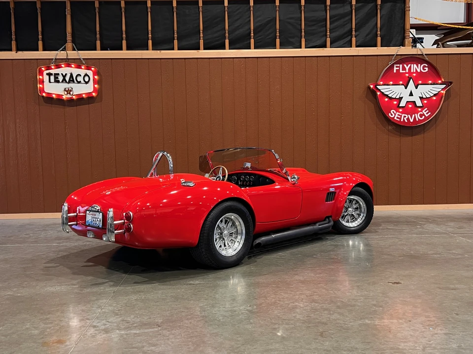 Shelby Cobra Replica - Image 13 of 31
