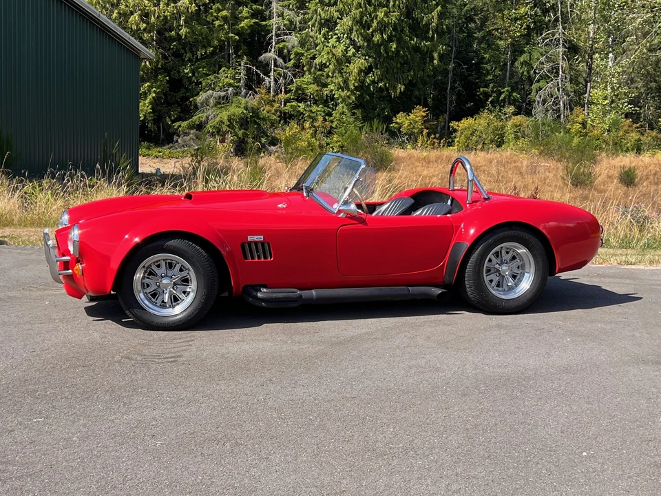 Shelby Cobra Replica - Image 23 of 31