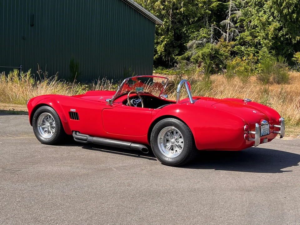 Shelby Cobra Replica - Image 25 of 31