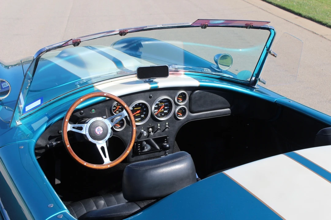 Shelby Cobra Replica - Image 26 of 31