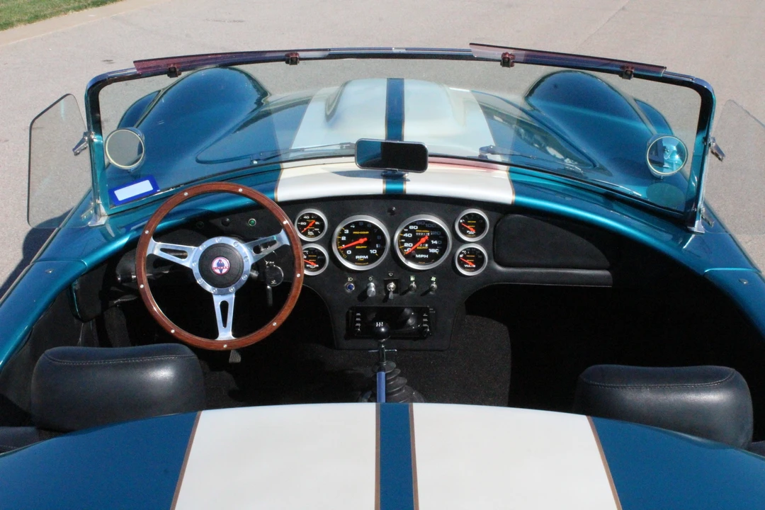 Shelby Cobra Replica - Image 30 of 31