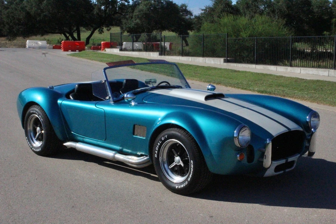 Shelby Cobra Replica - Image 12 of 31