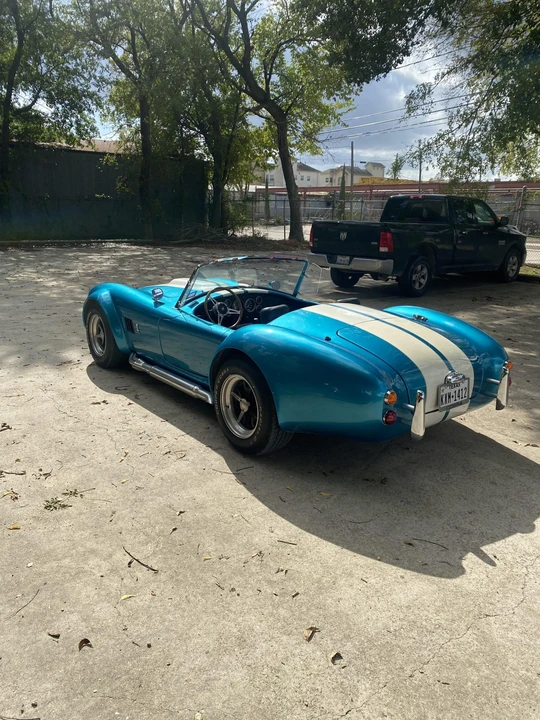 Shelby Cobra Replica - Image 10 of 31
