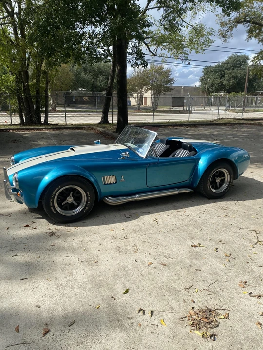 Shelby Cobra Replica - Image 7 of 31
