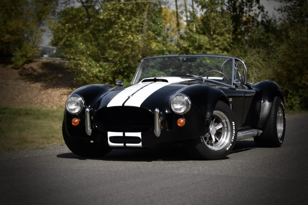 Shelby Cobra Replica - Image 12 of 31