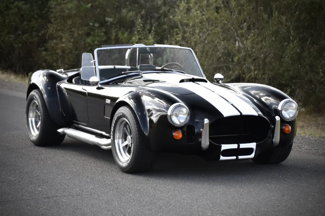 Shelby Cobra Replica - Image 16 of 31