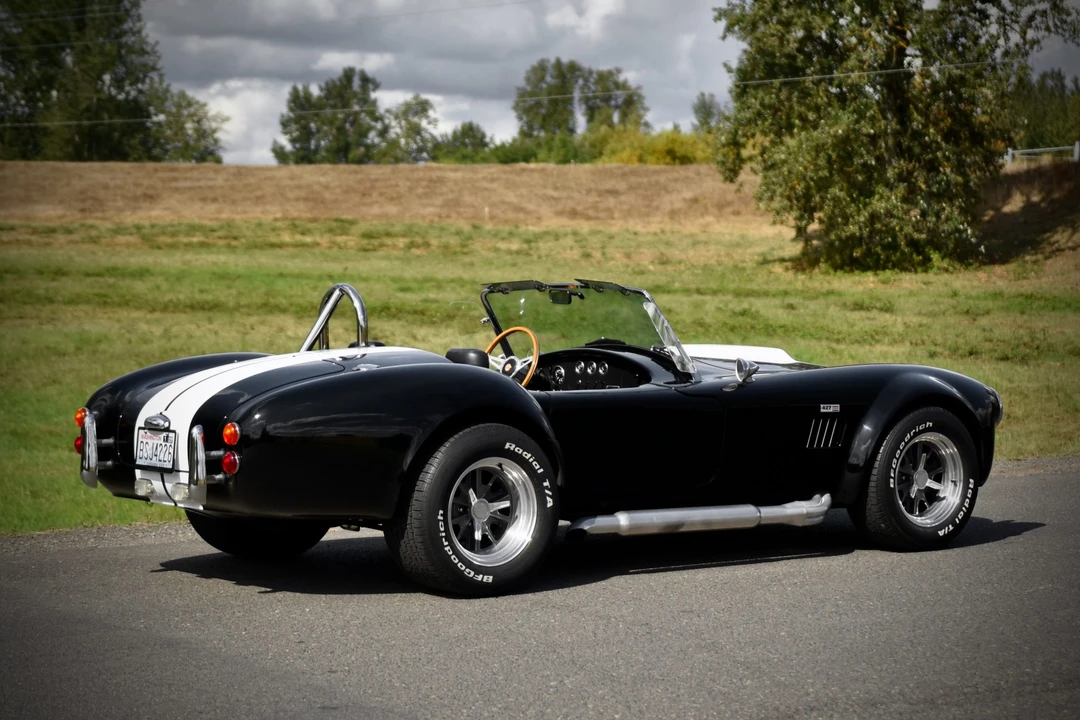 Shelby Cobra Replica - Image 25 of 31