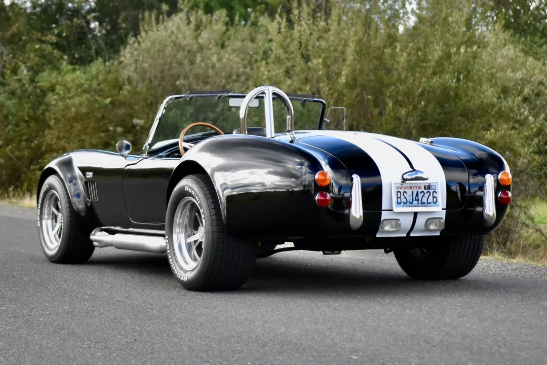 Shelby Cobra Replica - Image 28 of 31