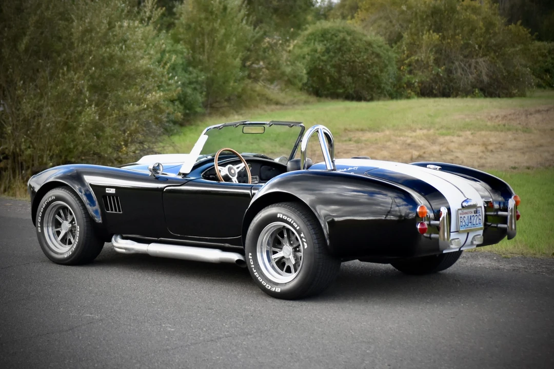 Shelby Cobra Replica - Image 30 of 31