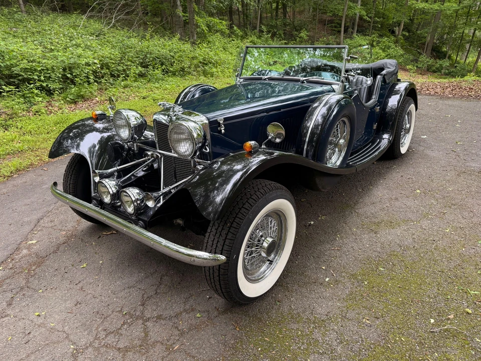 Jaguar Replica - Image 8 of 31