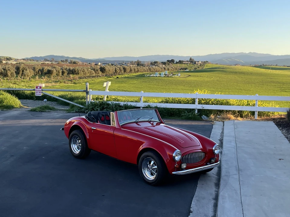 Austin-Healey - Image 2 of 31