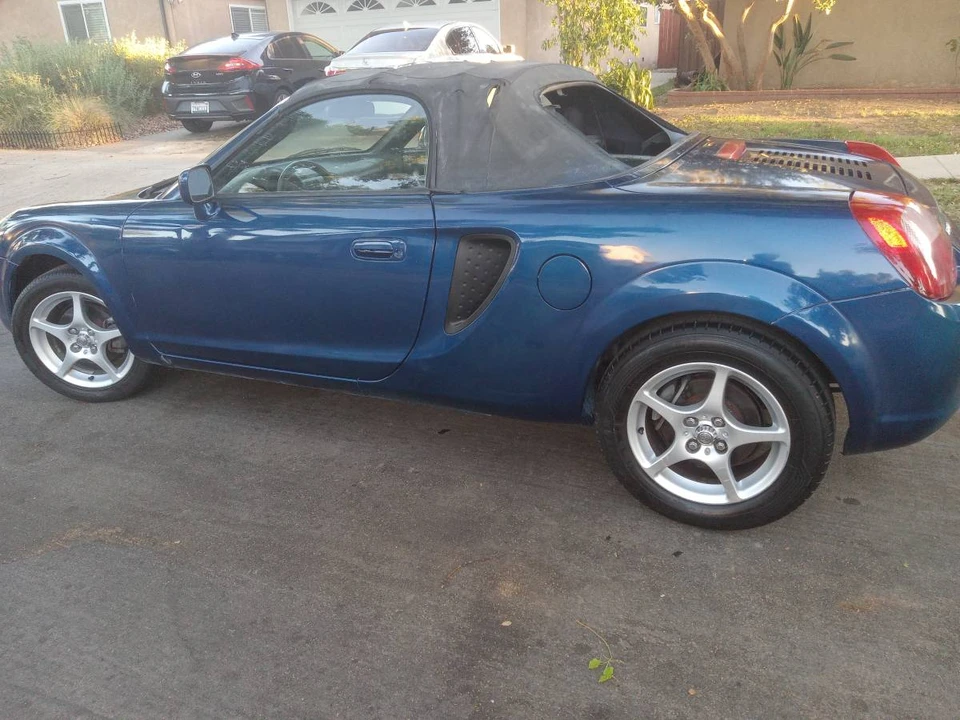 2000 Toyota MR2 Spyder/MR-S - Image 8 of 24
