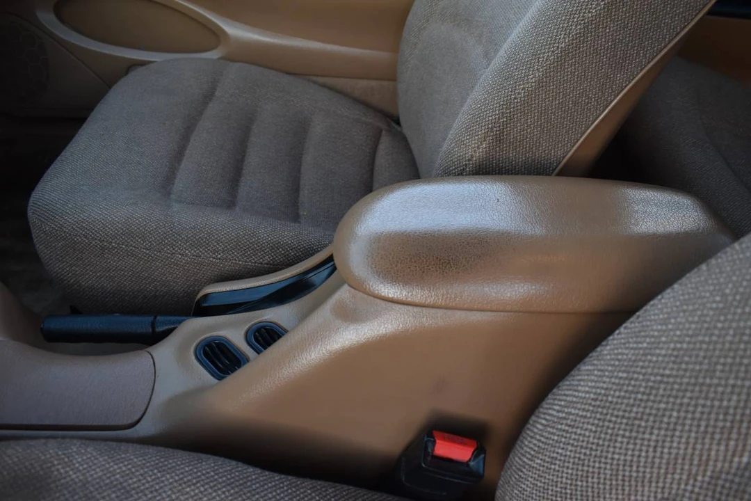 1996 Ford SN95 Mustang - Image 13 of 17