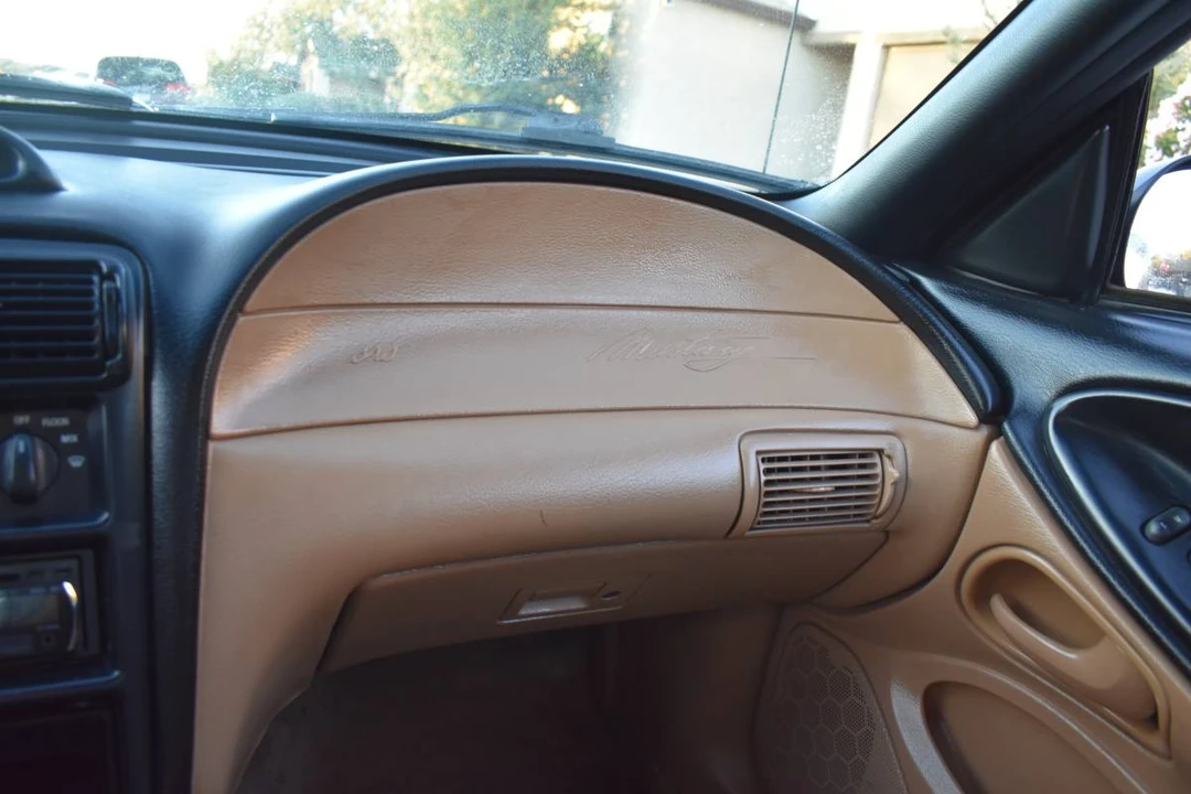1996 Ford SN95 Mustang - Image 10 of 17