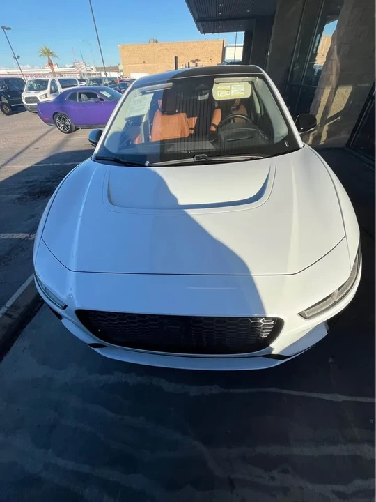 2022 Jaguar I-Pace - Image 3 of 10