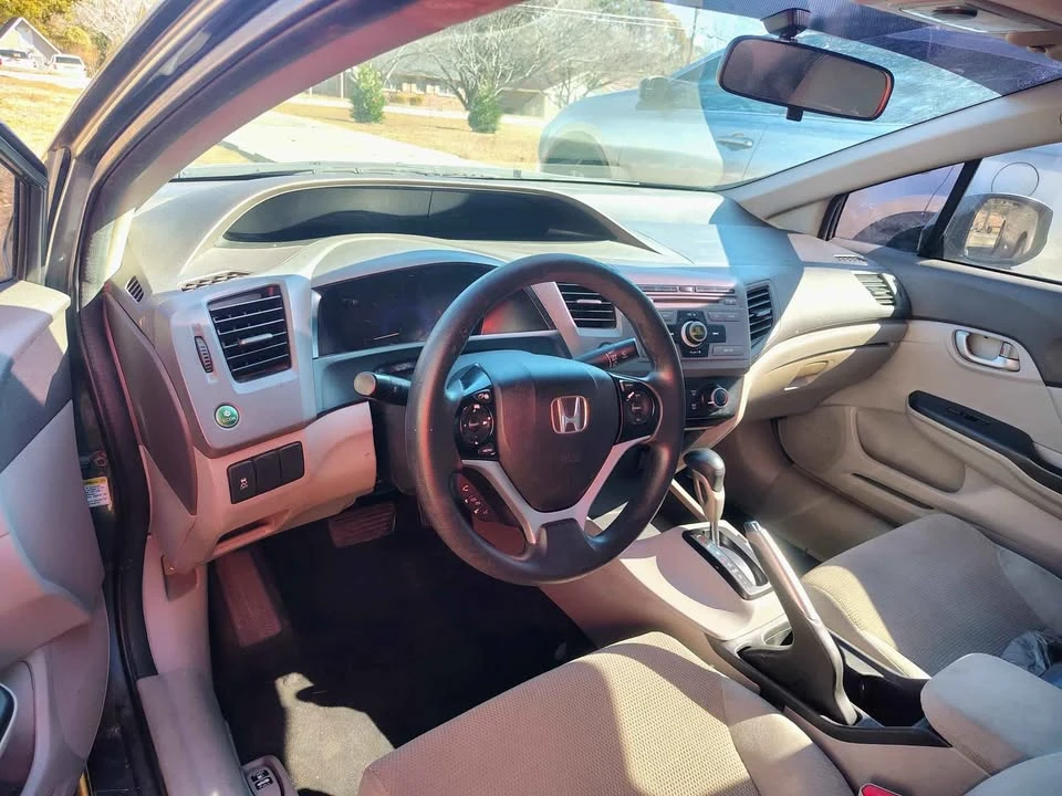 2012 Honda Civic 9th Gen - Image 5 of 8