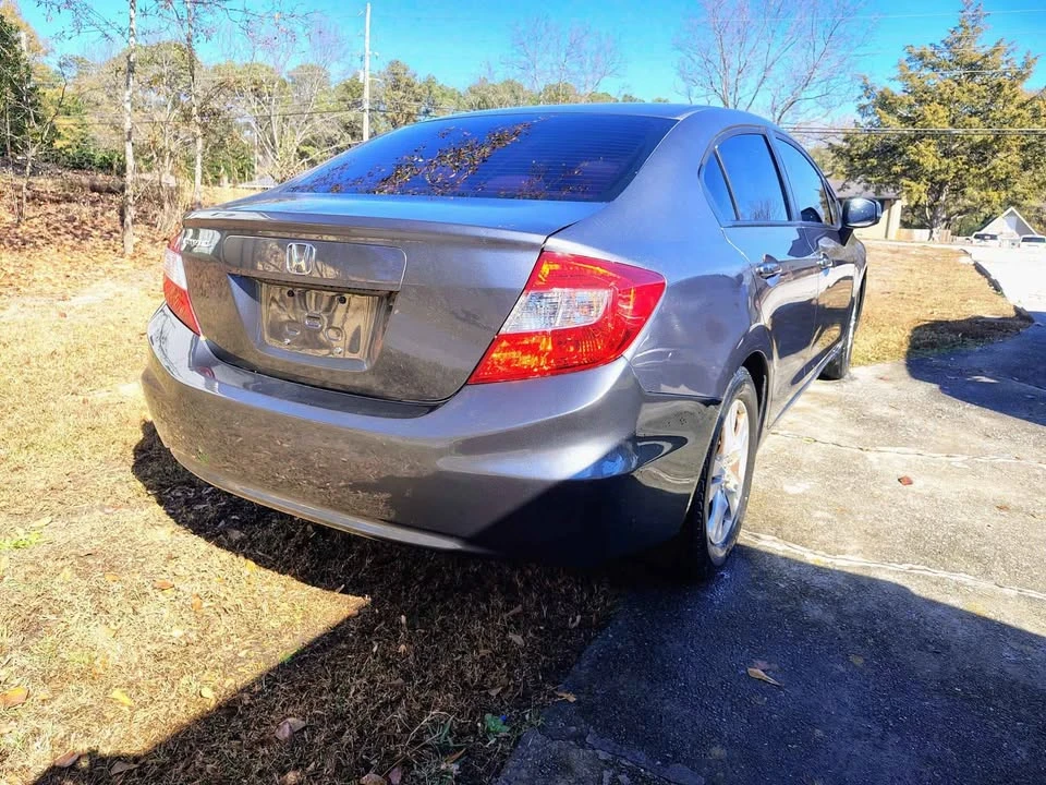 2012 Honda Civic 9th Gen - Image 3 of 8