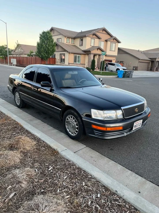 1991 Lexus LS 1st Gen - Image 10 of 10