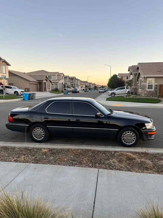 1991 Lexus LS 1st Gen - Image 6 of 10