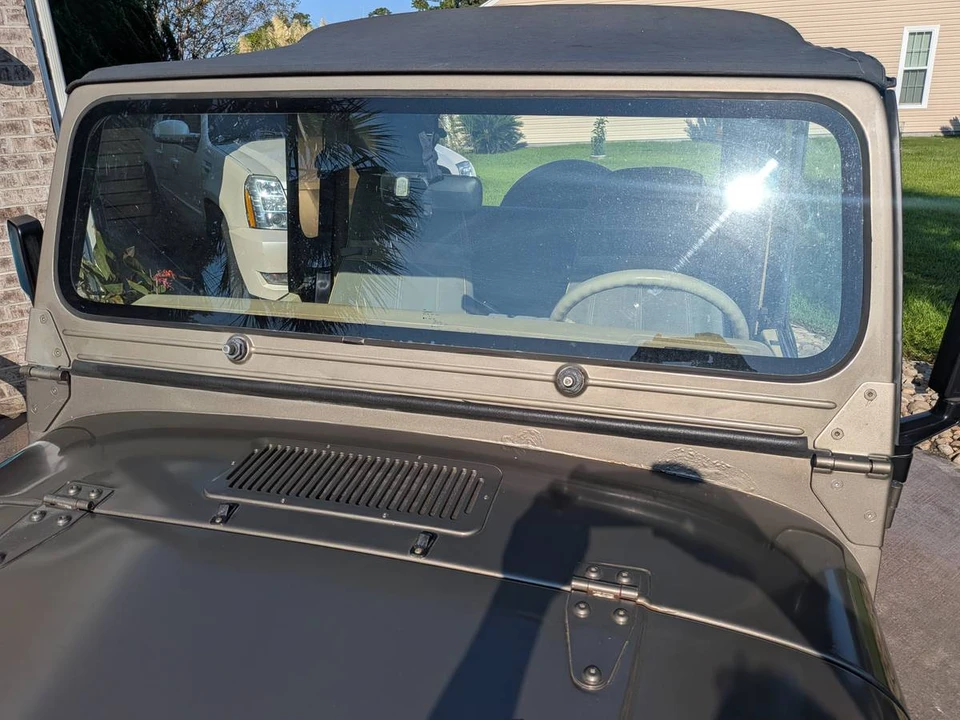 1989 Jeep YJ Wrangler - Image 11 of 16