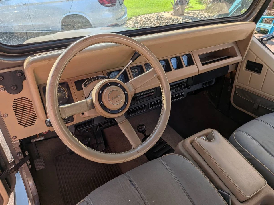 1989 Jeep YJ Wrangler - Image 15 of 16