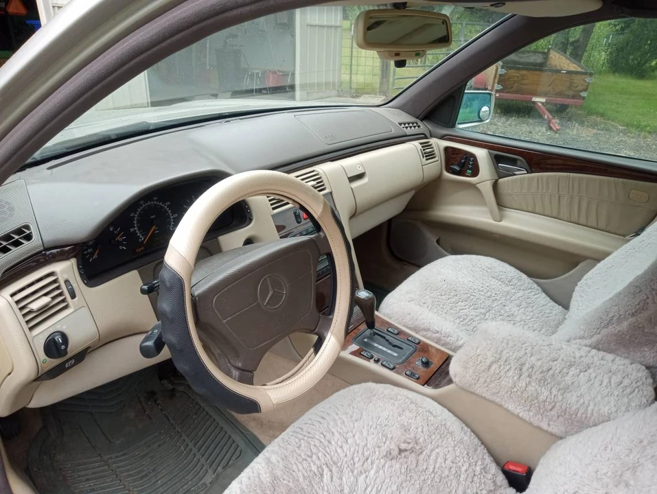 1996 Mercedes-Benz W210 E-Class - Image 4 of 13