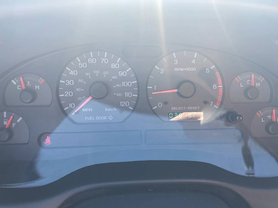 2000 Ford SN95 Mustang - Image 13 of 24