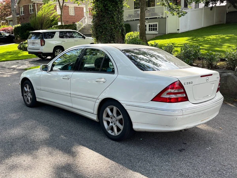 2007 Mercedes-Benz W203 C-Class - Image 7 of 24