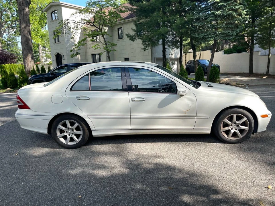 2007 Mercedes-Benz W203 C-Class - Image 4 of 24