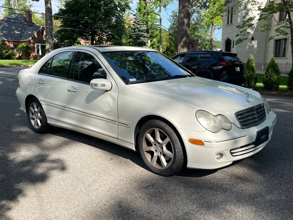 2007 Mercedes-Benz W203 C-Class - Image 3 of 24