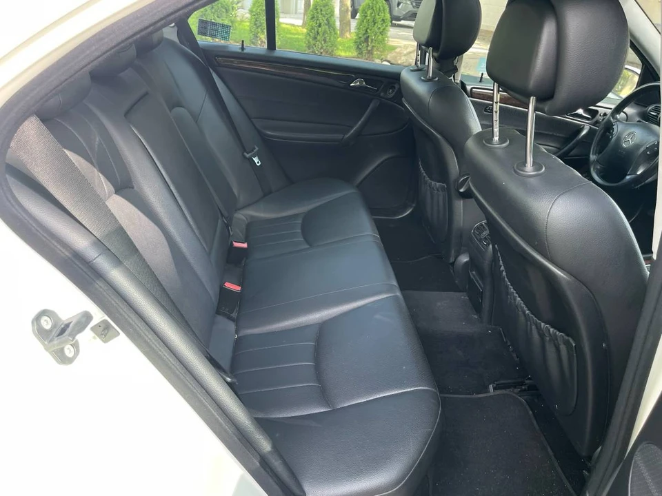 2007 Mercedes-Benz W203 C-Class - Image 14 of 24