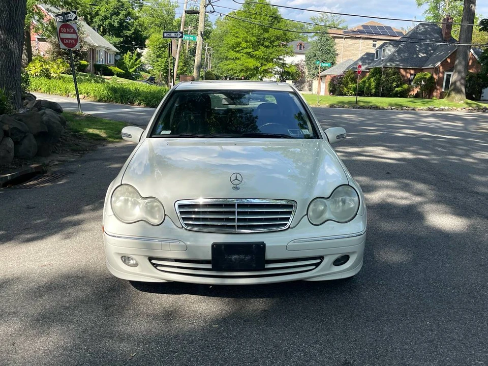 2007 Mercedes-Benz W203 C-Class - Image 2 of 24