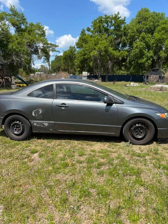 2011 Honda Civic 8th Gen - Image 4 of 4
