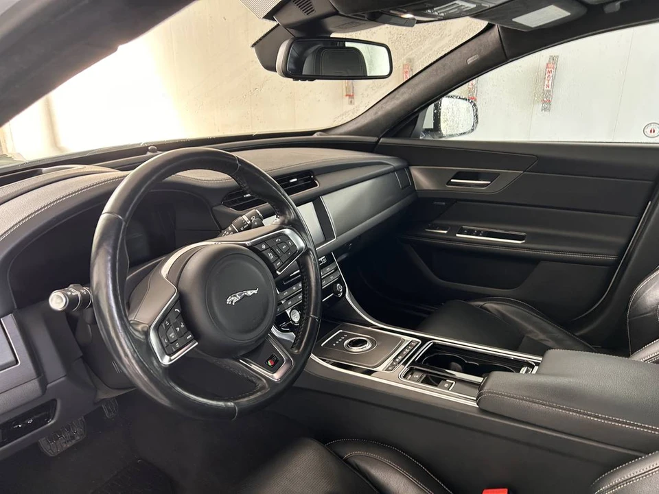 2017 Jaguar X260 XF - Image 10 of 16