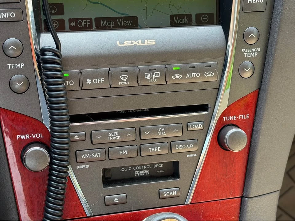 2007 Lexus ES 5th Gen - Image 3 of 10
