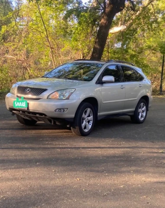 2004 Lexus RX 2nd Gen - Image 3 of 8