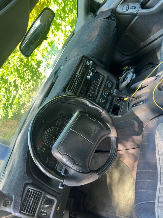 1999 Chevrolet Camaro 4th Gen - Image 4 of 4